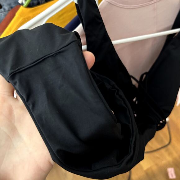 Becca Women's Electric Current Macrame One Piece Swimsuit Size Medium Black - Picture 6 of 6